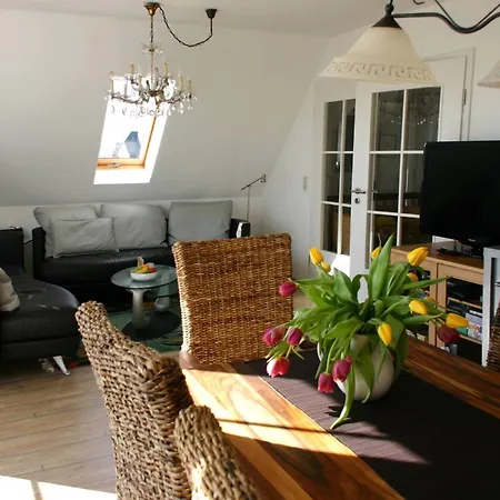Ferienwohnung Reethaus Og Lägenhet *