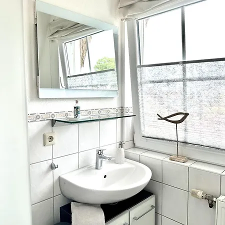 Ferienwohnung Reethaus Og Goehren (Ruegen)